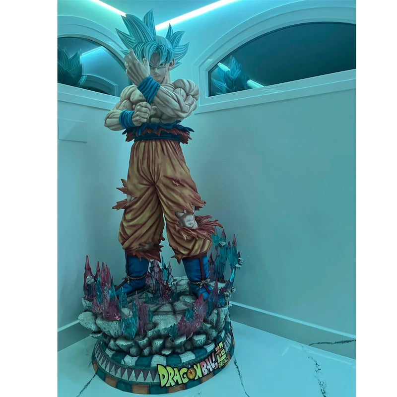 Life size Amazing Goku Anime Figure Outdoor Decoration Good Quality Life Size Dragon Balls Statue