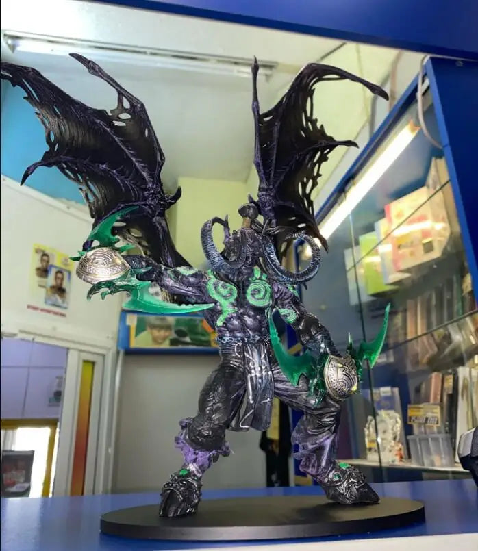 WoW Illidan Stormrage Demon Hunter Action Figure