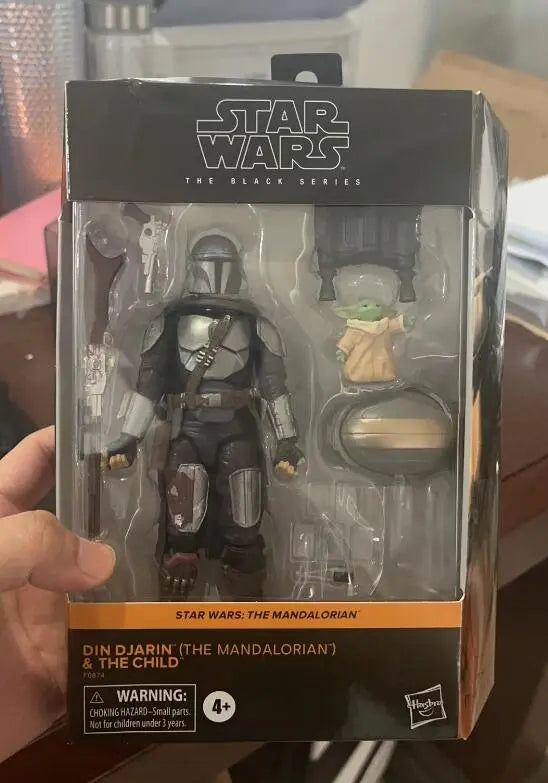 Star Wars Mandalorian & Baby Yoda Action Figure Set