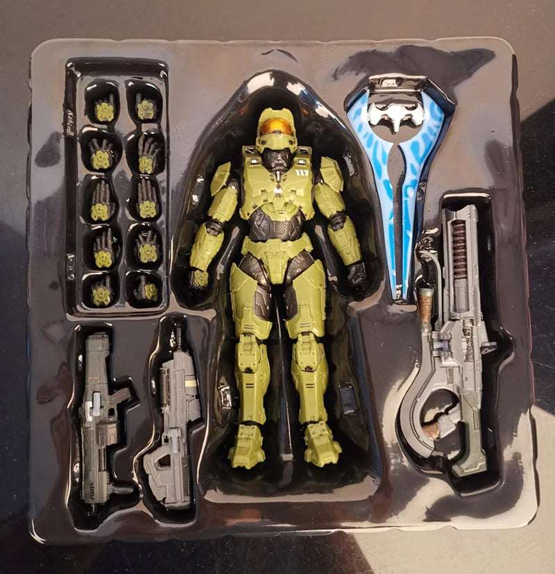 Unleash the Spartan Spirit! Halo Infinite Master Chief Action Figure (18cm/7.1inch)