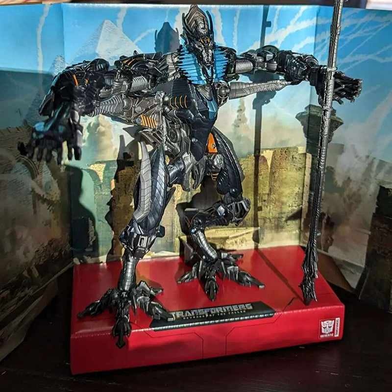 Unleash Epic Battles! Transformers Studio Series The Fallen Statue